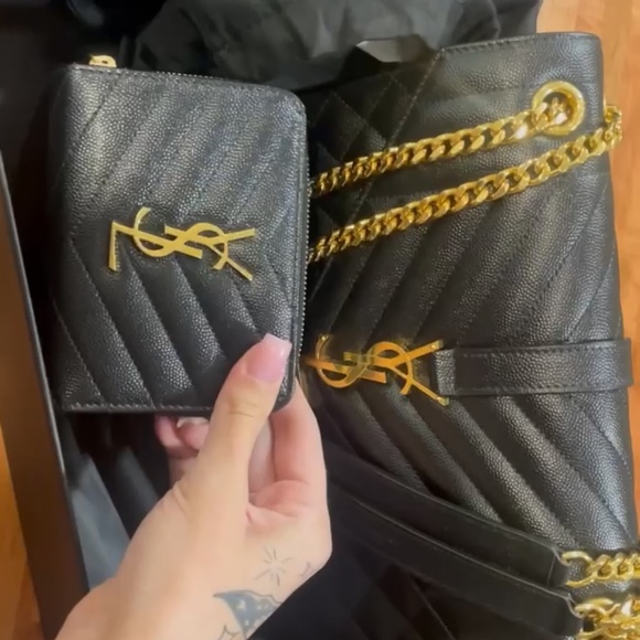 Saint Laurent Classic Monogram Envelope Satchel Mixed Matelasse Leather Medium - Picture 3 of 3